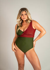 Balance top - deep red & forest