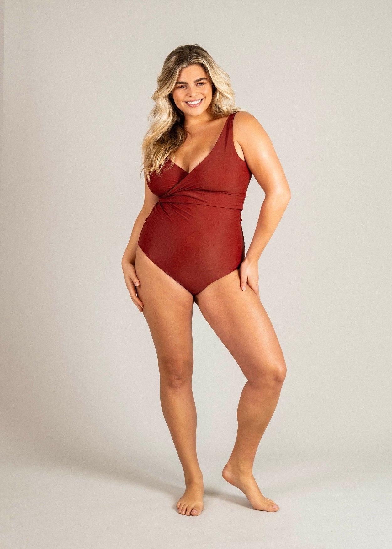 Balance top - deep red & forest